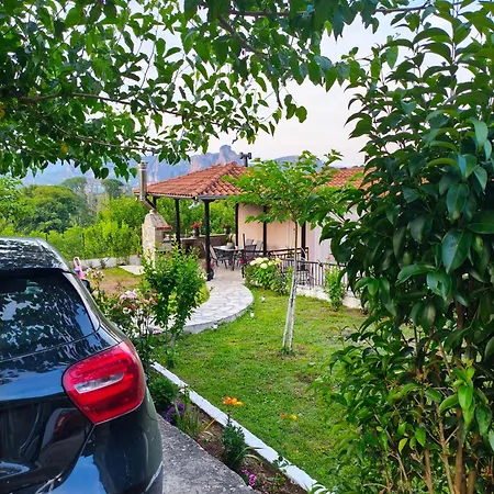 Meteora Panorama Garden Apartment *